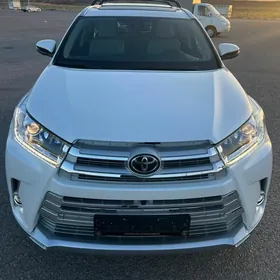 Toyota Highlander 2019