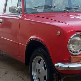 Lada 2104 1985