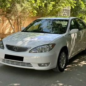 Toyota Camry 2005