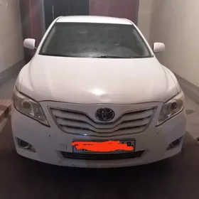 Toyota Camry 2010