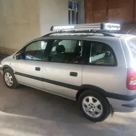 Opel Zafira 2002