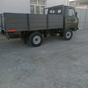 UAZ Profi 1983