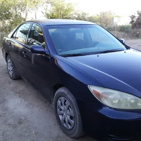 Toyota Camry 2004