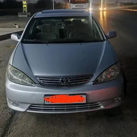 Toyota Camry 2004