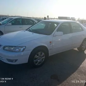 Toyota Camry 2001