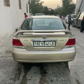 Toyota Camry 2004