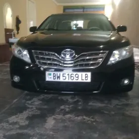 Toyota Camry 2011