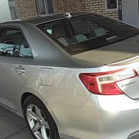 Toyota Camry 2013