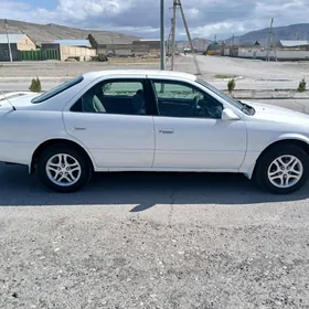 Toyota Camry 1998