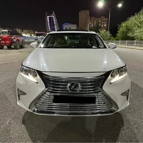 Lexus ES 350 2015