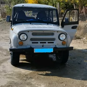 UAZ 469 2002