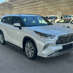 Toyota Highlander 2022