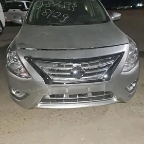 Nissan Versa 2019