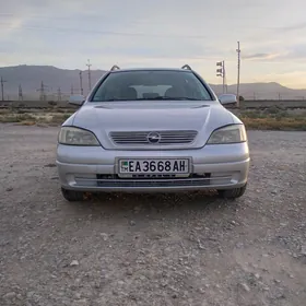 Opel Astra 2000