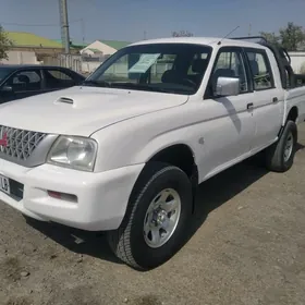 Mitsubishi L200 2006