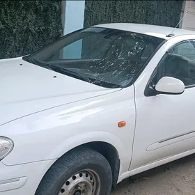 Nissan Sunny 2002