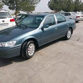 Toyota Camry 2000