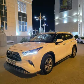 Toyota Highlander 2020