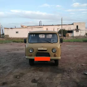 UAZ Profi 2000