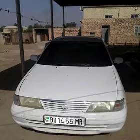 Nissan Sunny 1996