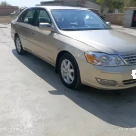 Toyota Avalon 2000