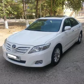 Toyota Camry 2011