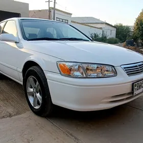 Toyota Camry 2000