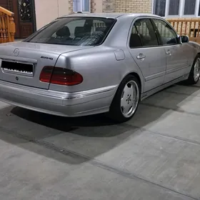 Mercedes-Benz E430 2001