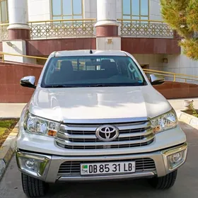 Toyota Hilux 2019