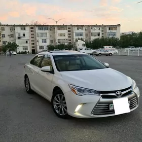 Toyota Camry 2016