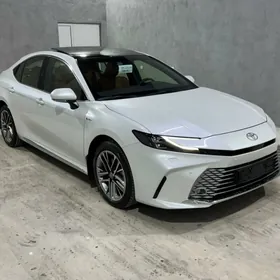 Toyota Camry 2024