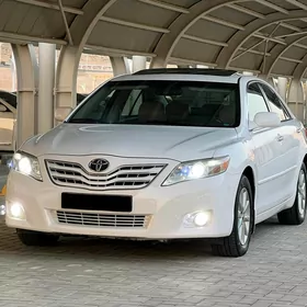 Toyota Camry 2011