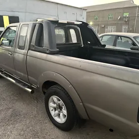 Nissan Frontier 2003