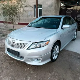 Toyota Camry 2011