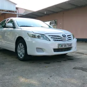 Toyota Camry 2010