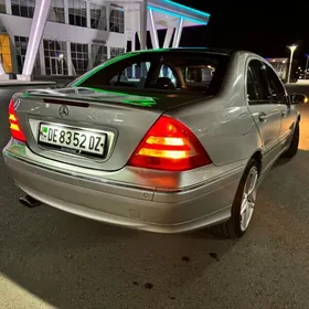 Mercedes-Benz C-Class 2003