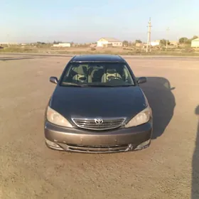 Toyota Camry 2004