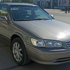 Toyota Camry 1998