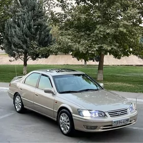 Toyota Camry 2001