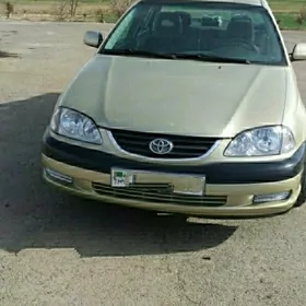 Toyota Avensis 2002