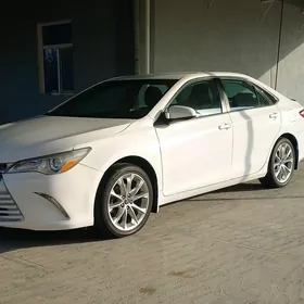 Toyota Camry 2015