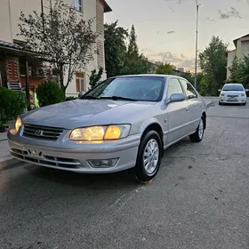 Toyota Camry 1999