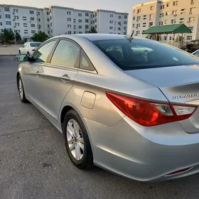 Hyundai Sonata 2011