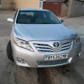 Toyota Camry 2011