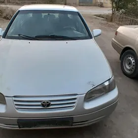 Toyota Camry 1998