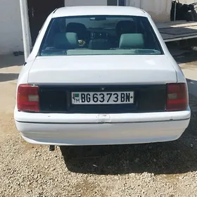 Opel Antara 1992