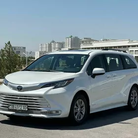 Toyota Sienna 2022