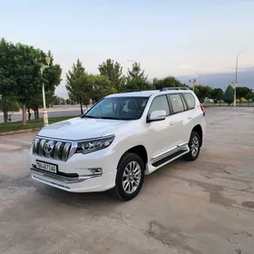 Toyota Land Cruiser Prado 2022