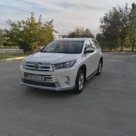 Toyota Highlander 2018