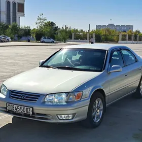 Toyota Camry 2001